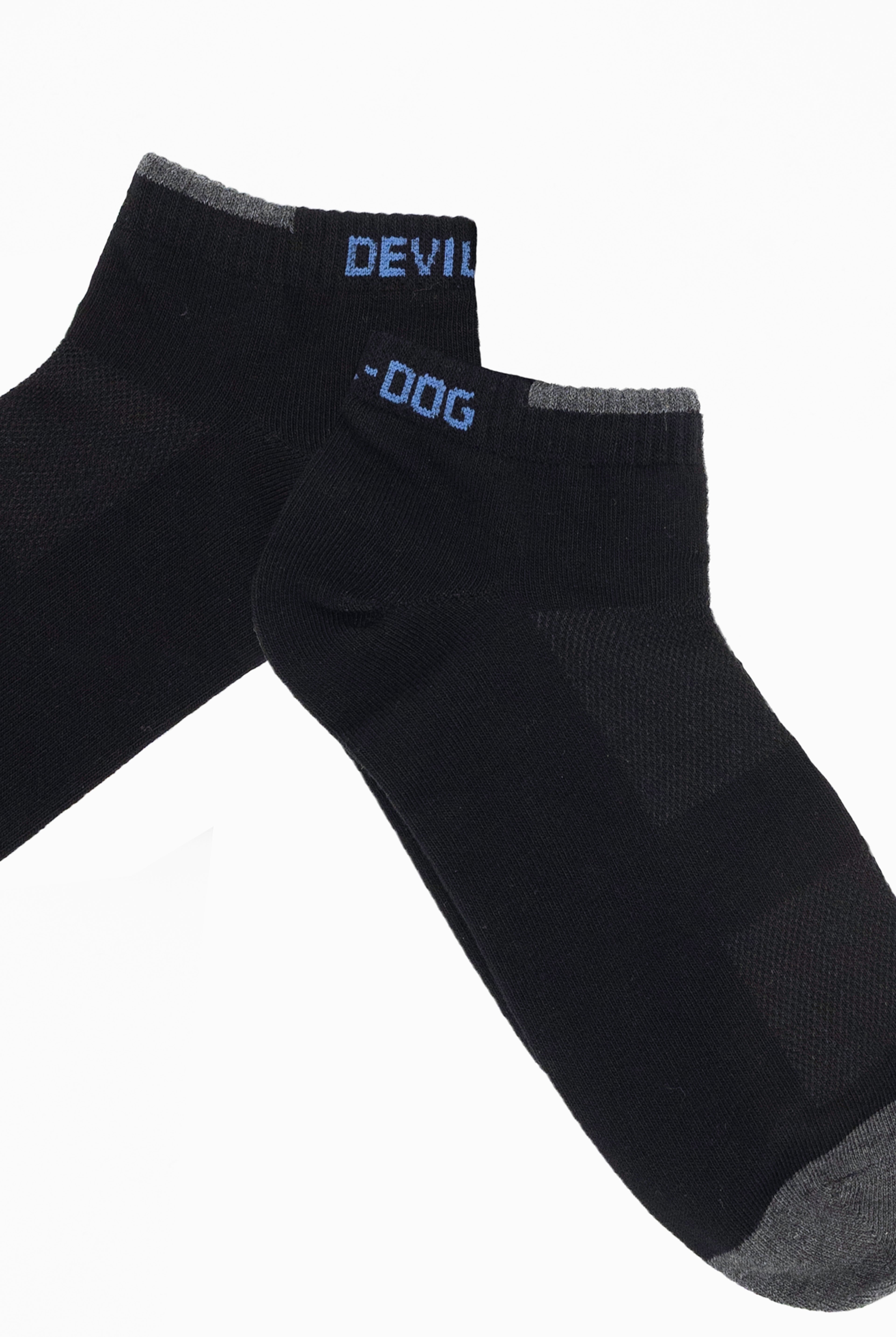 Black sides_e8ba1a32 7d90 47ce bc5b 98c97d16f4d8
